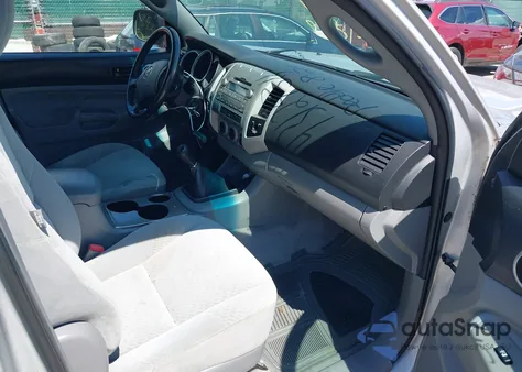 2010 Toyota Tacoma Base V6 z USA, uszkodzony, nr VIN 5TEUU4EN8AZ711013